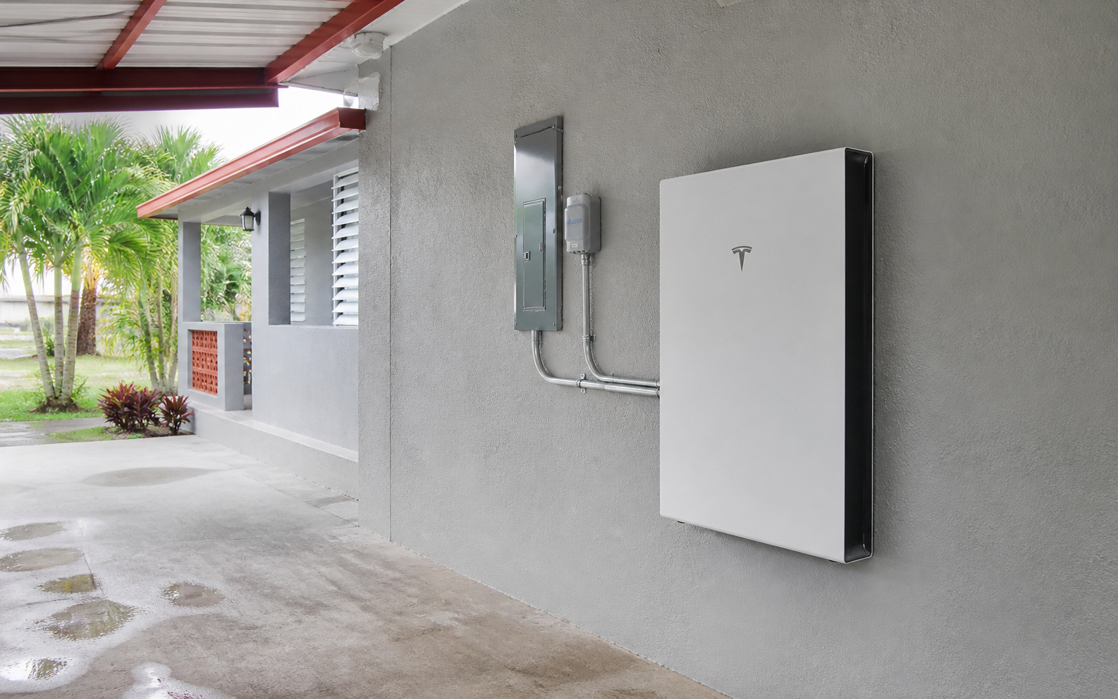 Proportional Tesla Powerwall installation on a modest Puerto Rico home